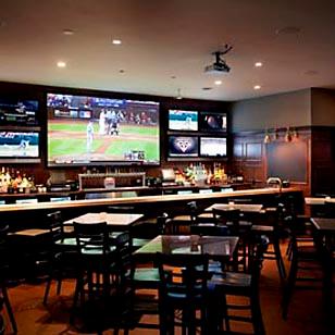 Parlor Hollywood: A Stylish Sports Bar