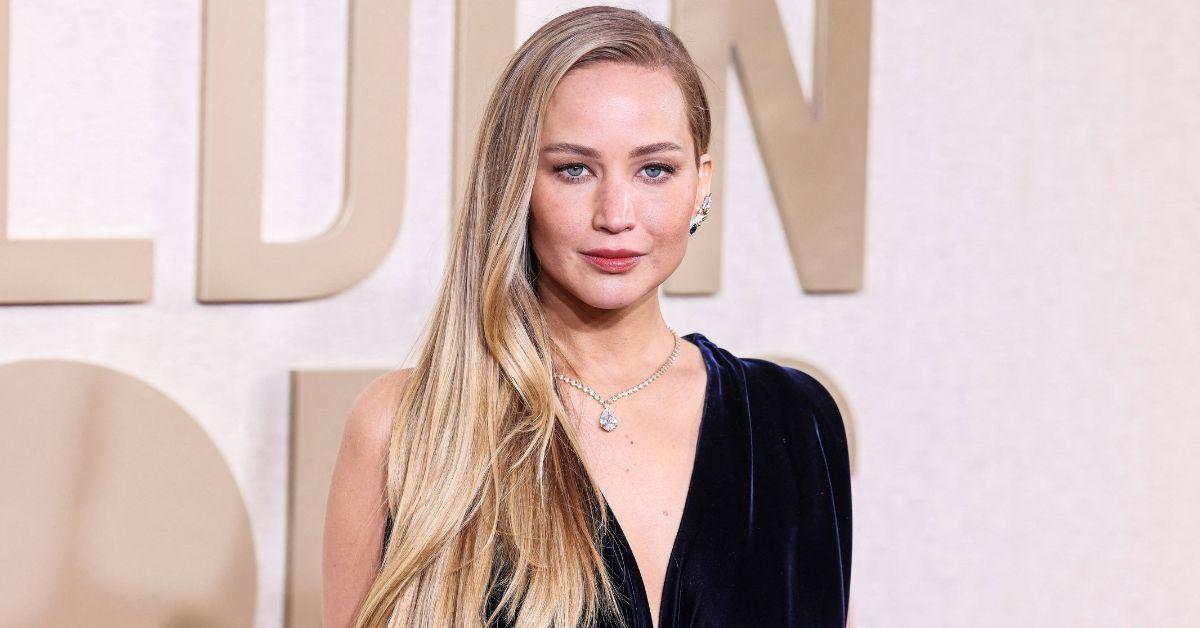 jennifer lawrence opens up about how she slept with director of movie