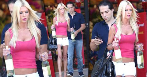 //tara reid double fisting at the liquor store pp sl
