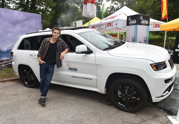 //paul wesley surprise jeep renegade atlanta