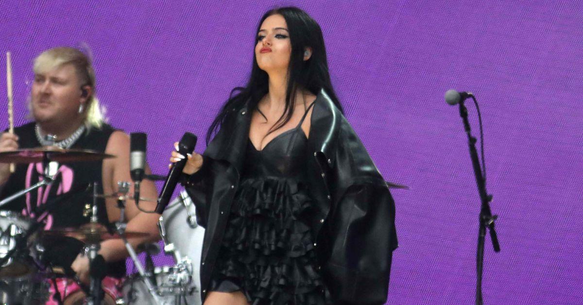 fans country music praising domestic violence glorifying pornography