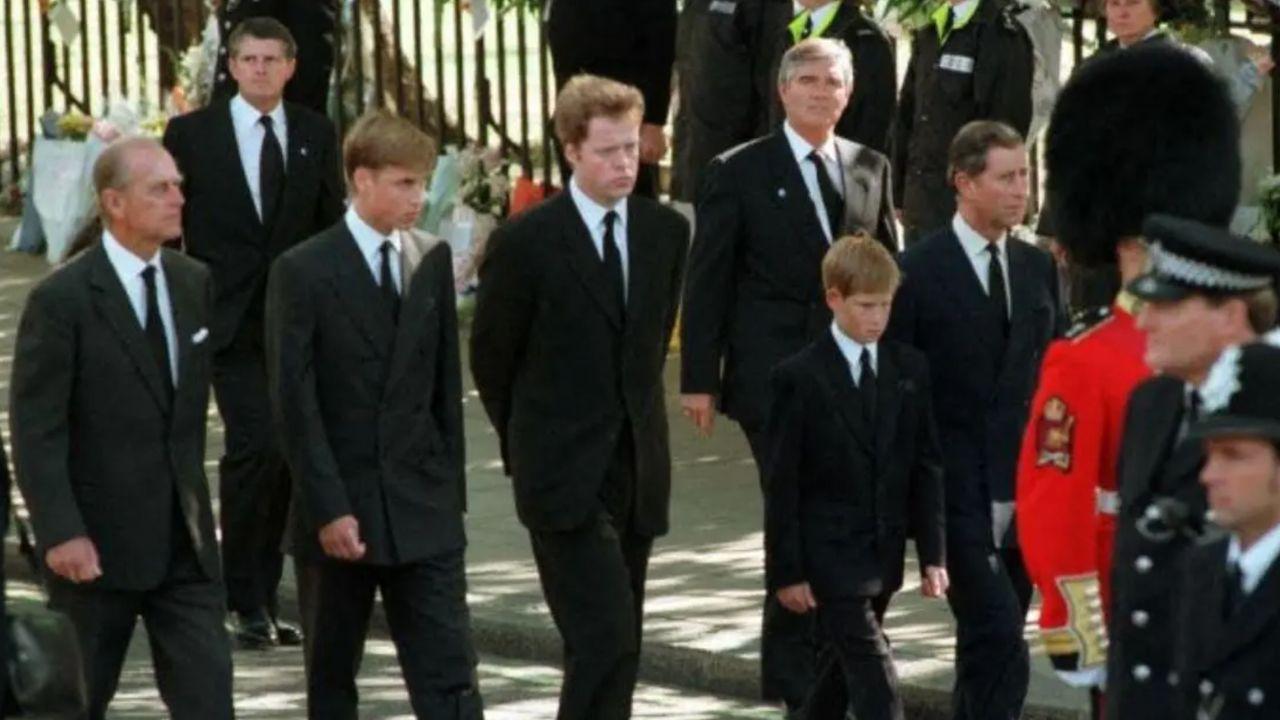Photo of Princess Diana Funeral Procession