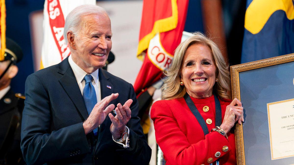 picture of Joe biden and jill biden