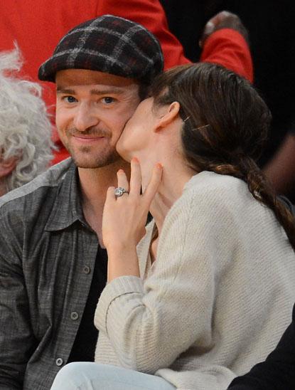//justin timberlake jessica biel lakers game