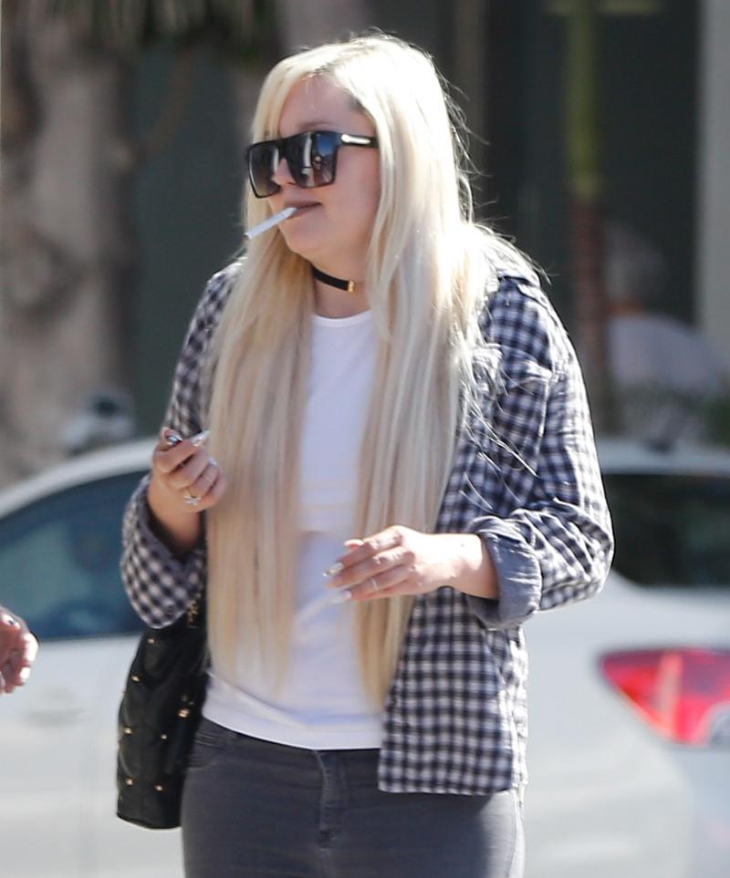 Amanda Bynes Caught Smoking Weight Gain