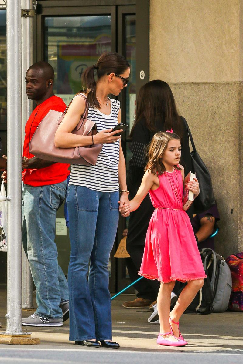 Suri Cruise Birthday Tantrum Dad Tom Mom Katie Holmes