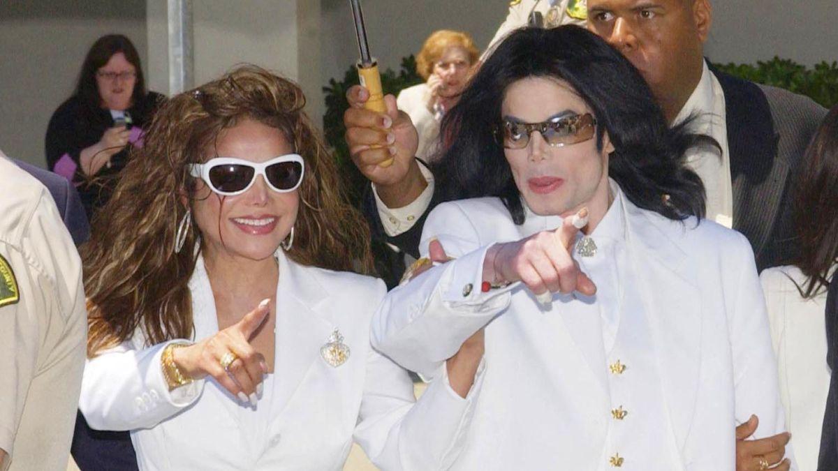 Photo of La Toya and Michael Jackson