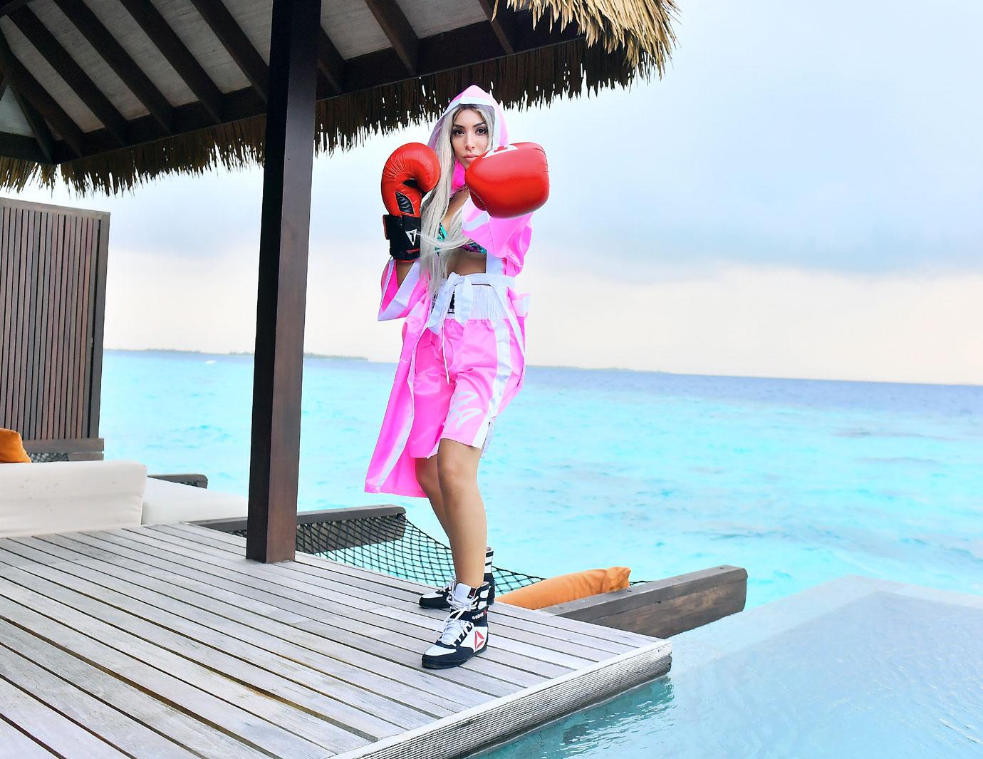 Farrah Abraham Wears Boxing Outfit In The Maldives 3696