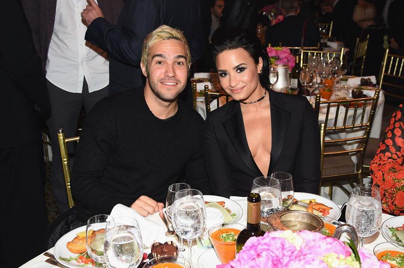 //celebrity dinner demi levato