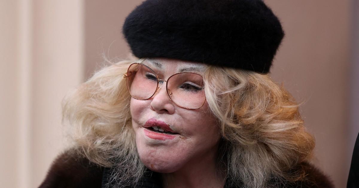 jocelyn wildenstein seen in paris