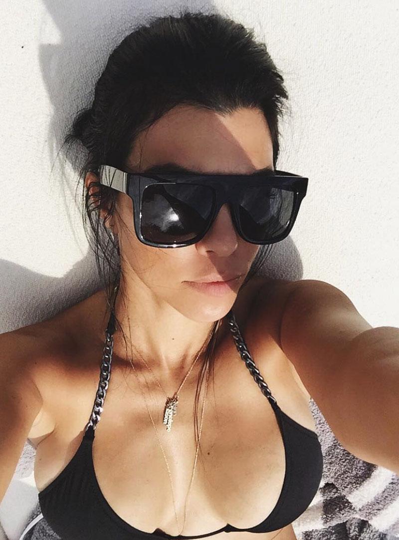 Kourtney Kardashian Sexy Photos After Breakup With Scott Disick