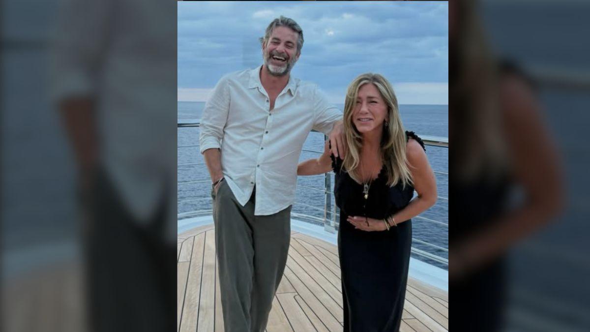 Insiders said Curtis has brought Aniston a grounded relationship outside the Hollywood spotlight.