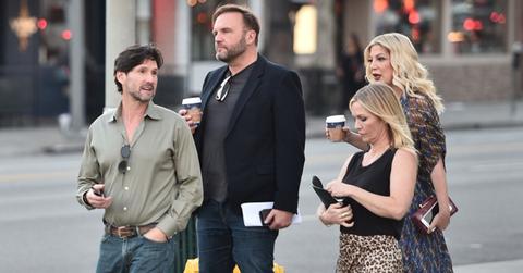 Broke Tori Spelling, Jennie Garth, And ‘90210’ Costars Talk Reboot