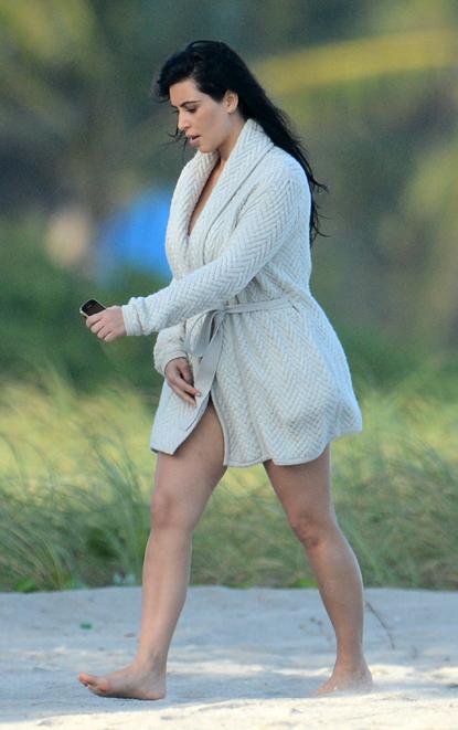 Kim Kardashian Pregnant Bikini