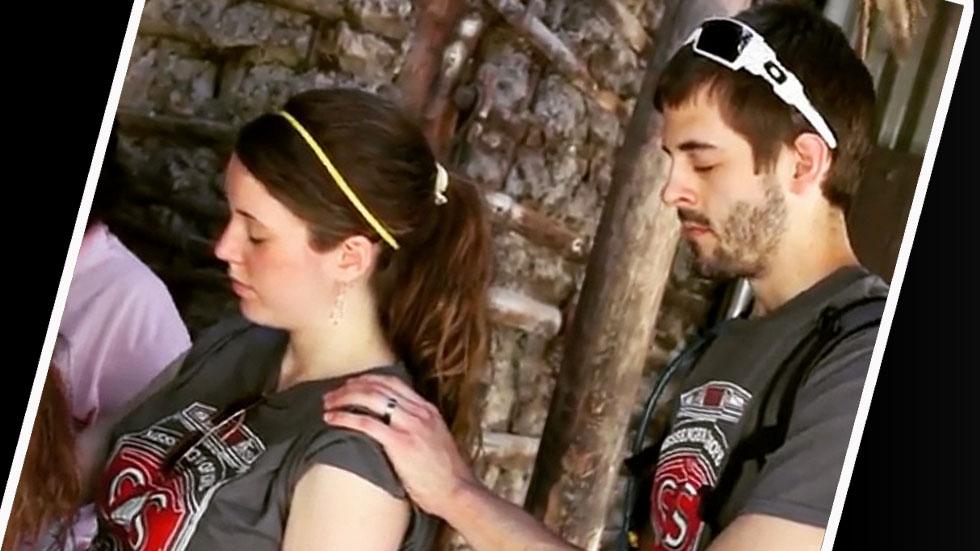 Jill Duggar and Derick Dillard Trip To El Salvador