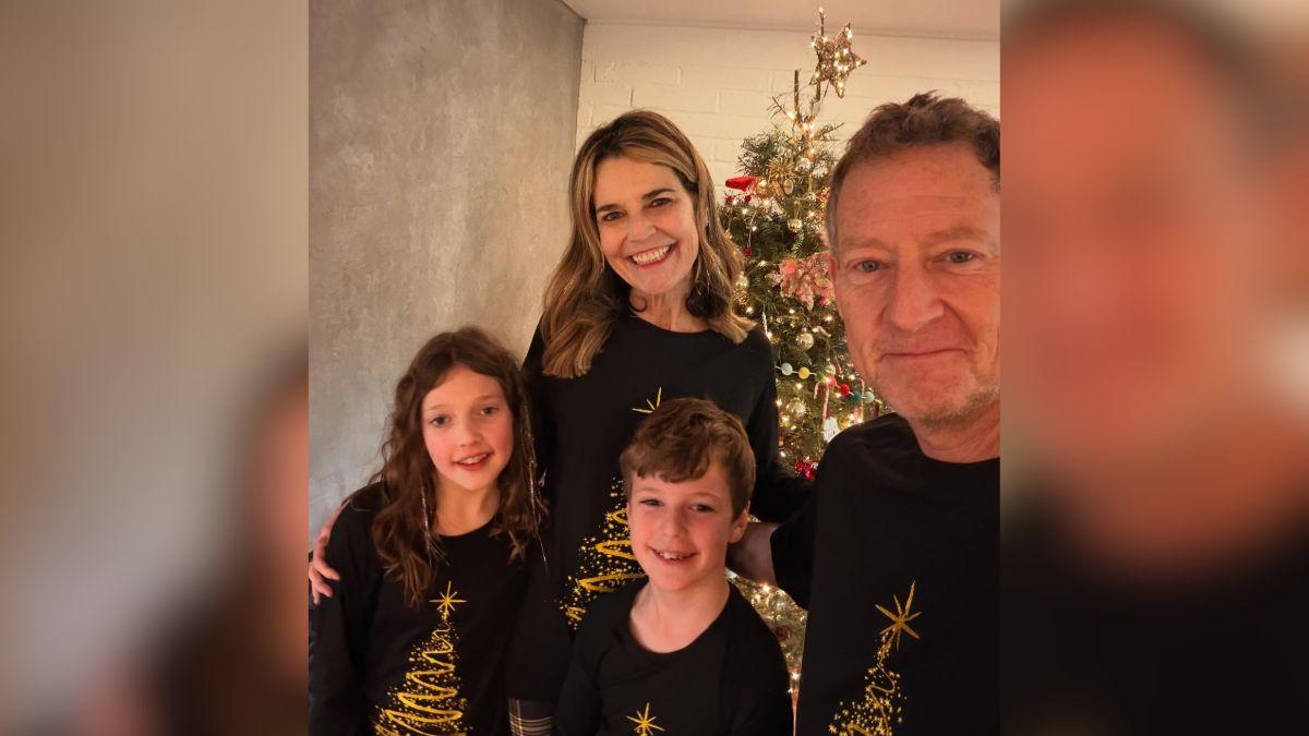 Photo of Savannah Guthrie and family