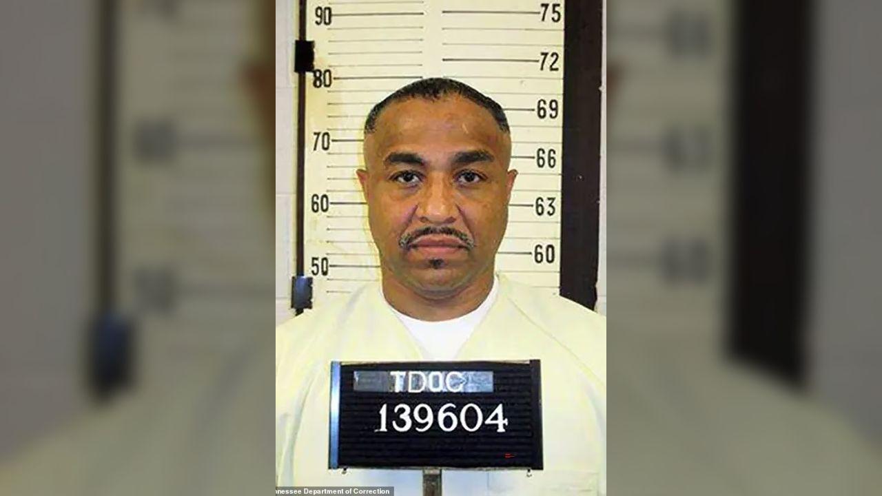 Tony Carruther's experienced complications during his lethal injection procedure.