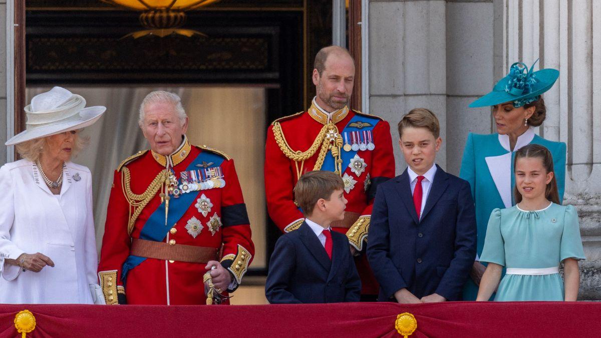 photo of the royal family