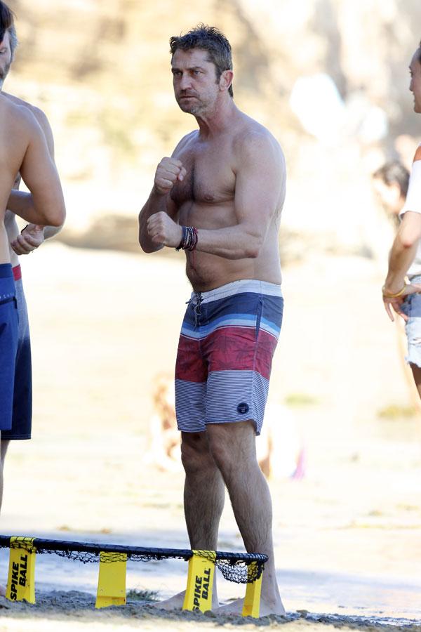 Gerard Butler Shirtless On The Beach In Malibu