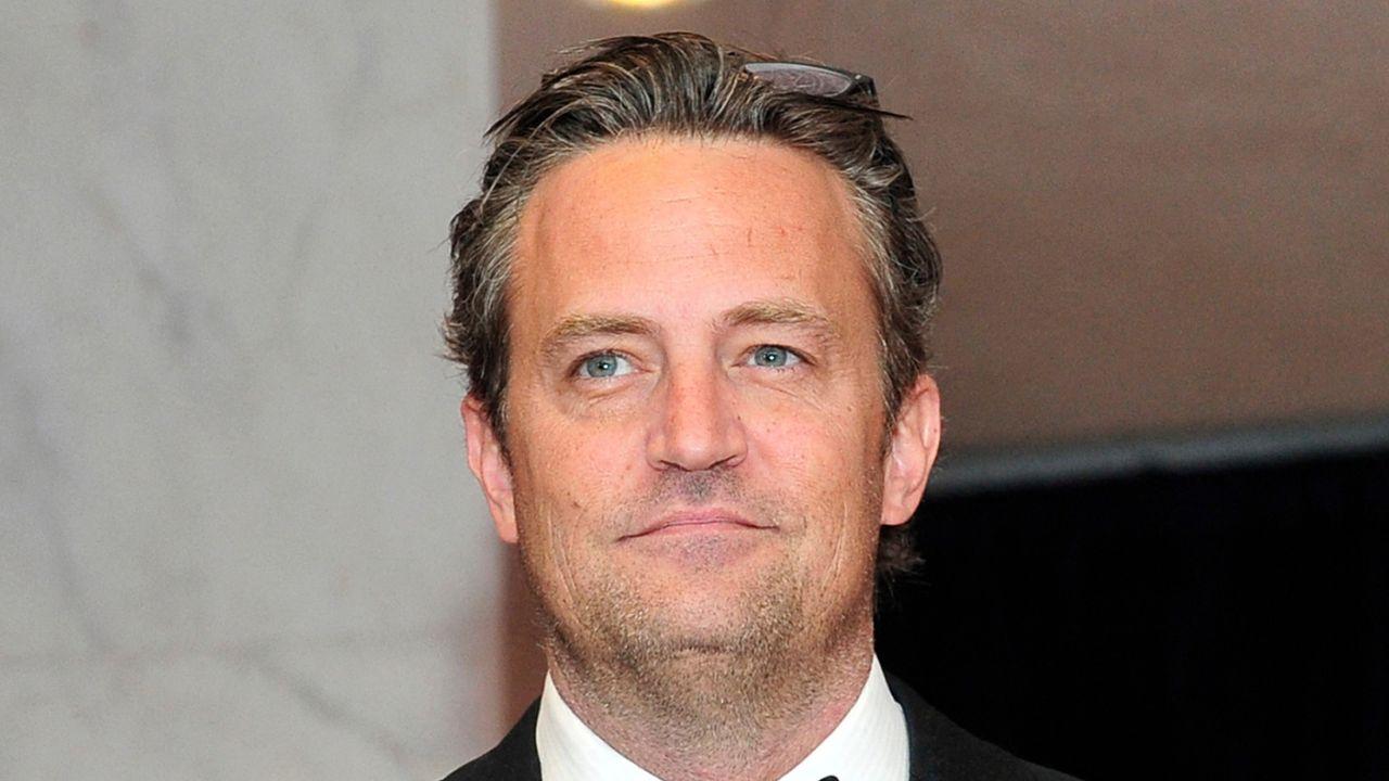 picture of matthew perry