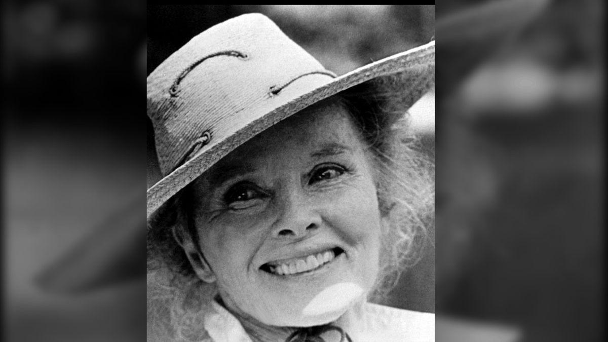 Katharine Hepburn lost her brother Tom when she was only 13 years old.