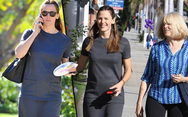 //jennifer garner ben affleck mother pregnant baby bump pp