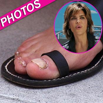 Get A Pedicure Lisa Rinna Shows Off Her Funky Feet