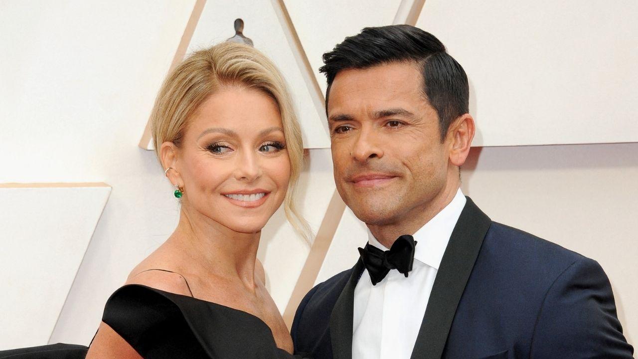 Photo of Kelly Ripa and Mark Consuelos