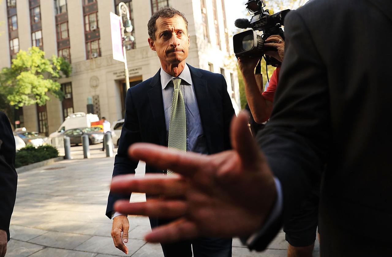 Anthony Weiner Sentenced: 21 Months In Prison For Underage Sexting