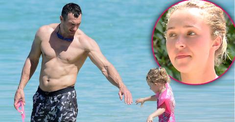 //Hayden Panettiere Ex Wladimir Klitschko Abs Beach Daughter pp