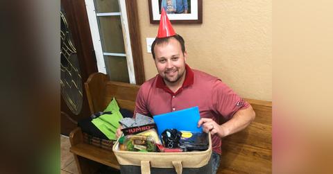 josh duggar ex girlfriend mom molesting year old girl child porn trial r