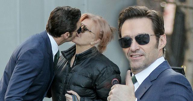 //hugh jackman kissing love wife deborra lee furness pp