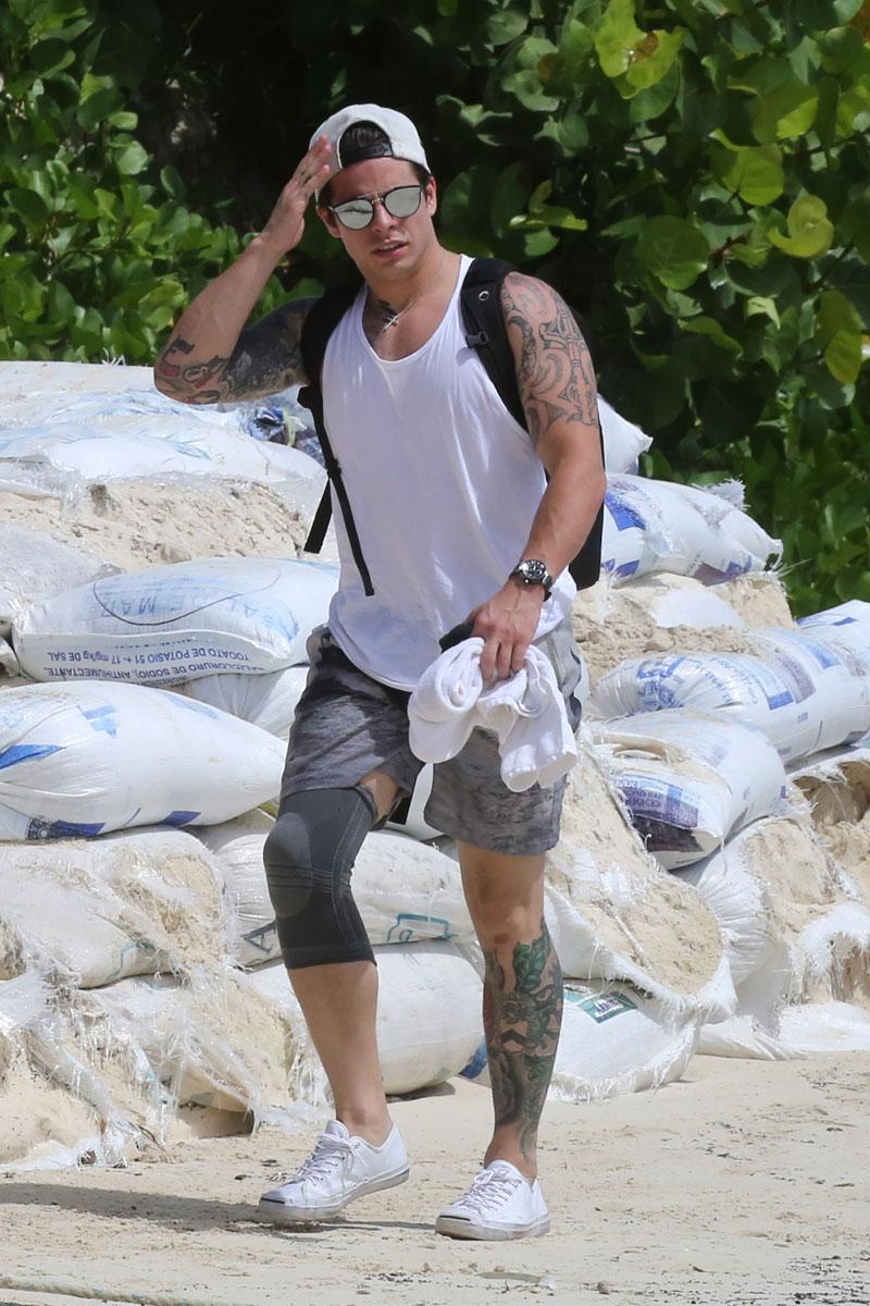 Jennifer Lopez Boyfriend Casper Smart Beach Butt Music Video