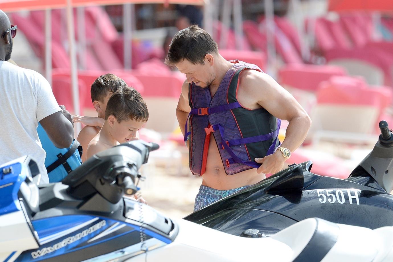 Mark Wahlberg Shows Off Buff Body In Barbados