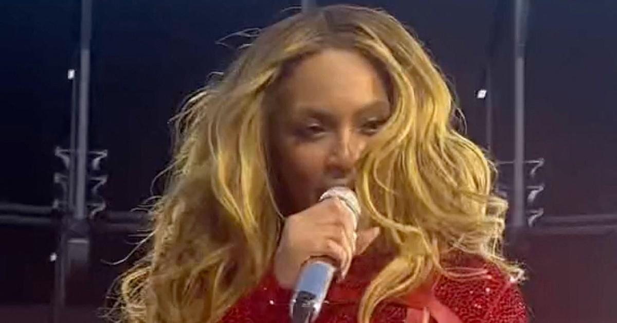 beyonce jay z kanye west cowboy carter paris lyric change war