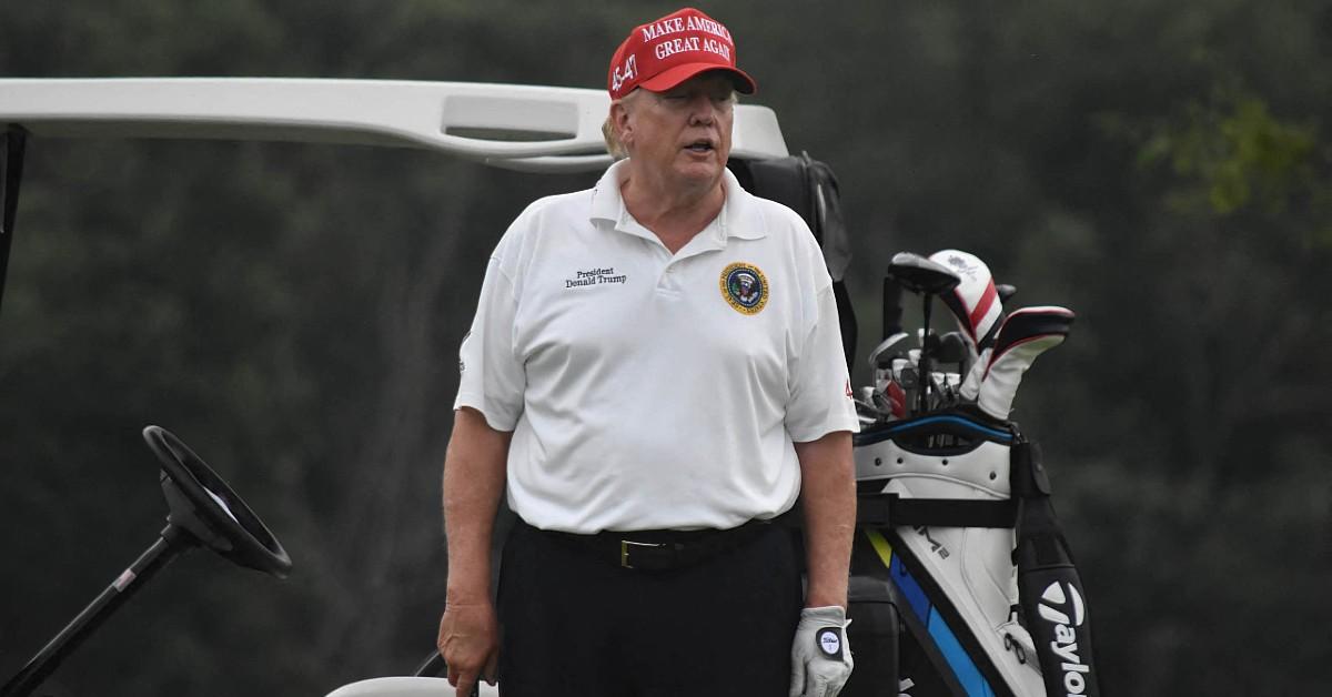 golf donald trump laying down clubs presidential election hasnt played assassination attempts