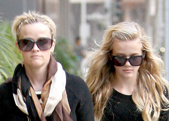 //reese ava doppleganger akm gsi