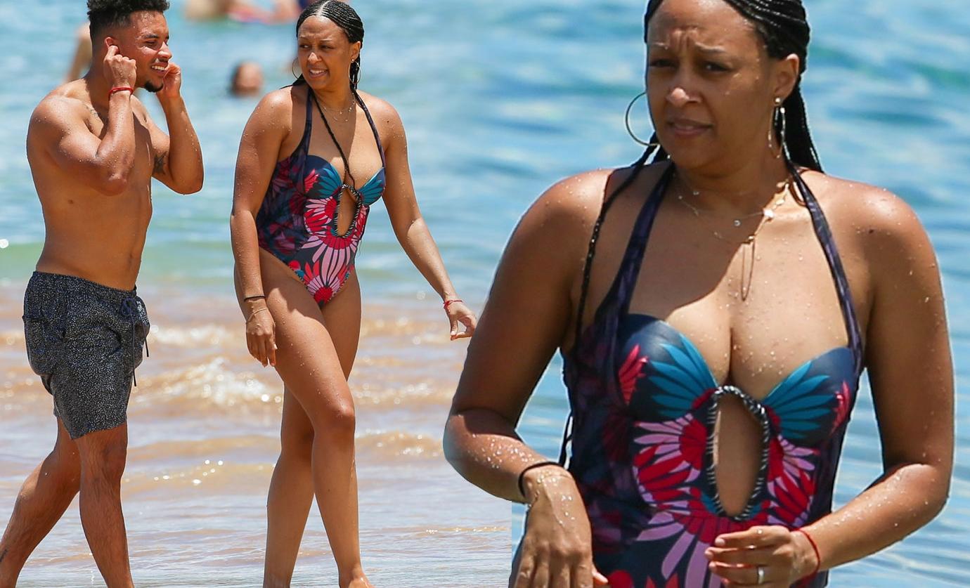 Tia Mowry Flaunts Fabulous Beach Body In Hawaii