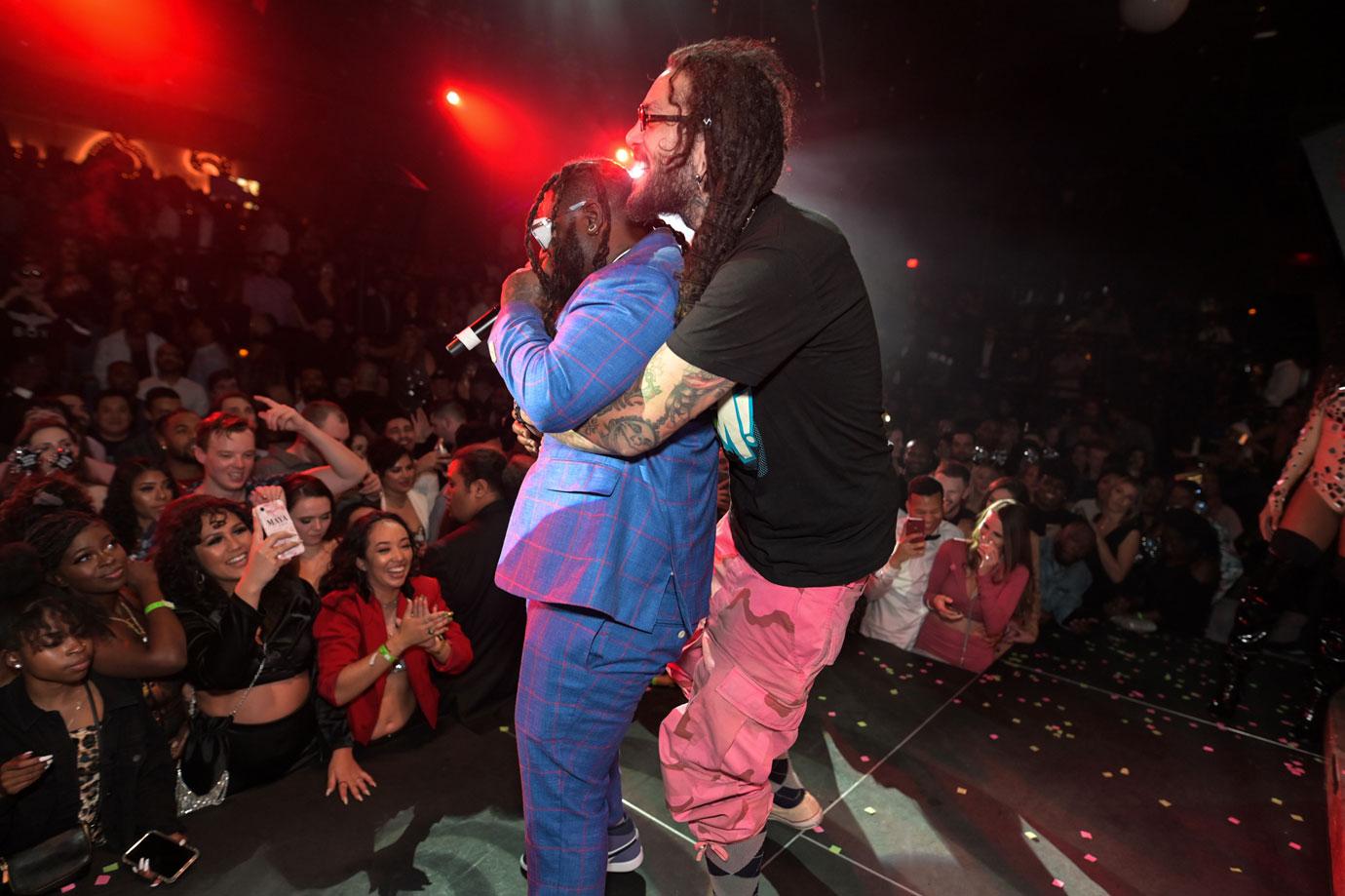 T-Pain-and-Travie-McCoy-at-LIGHT-Nightclub---NYE