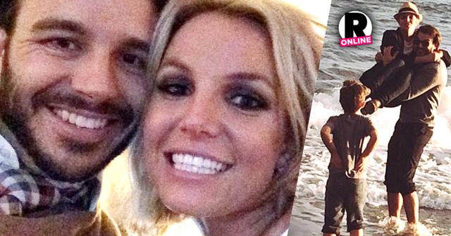 Presents Parties And A Proposal Inside Britney Spears Special Holiday Season With New Man 7820