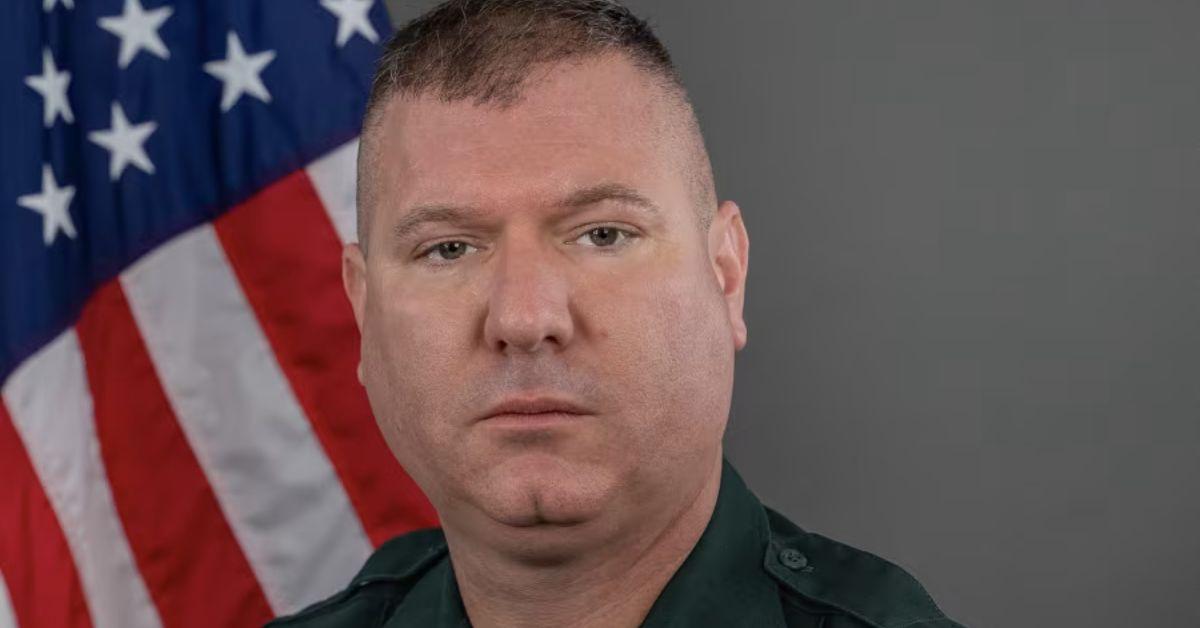 Woman and Family Ambush Florida Deputies, Killing One: Cops