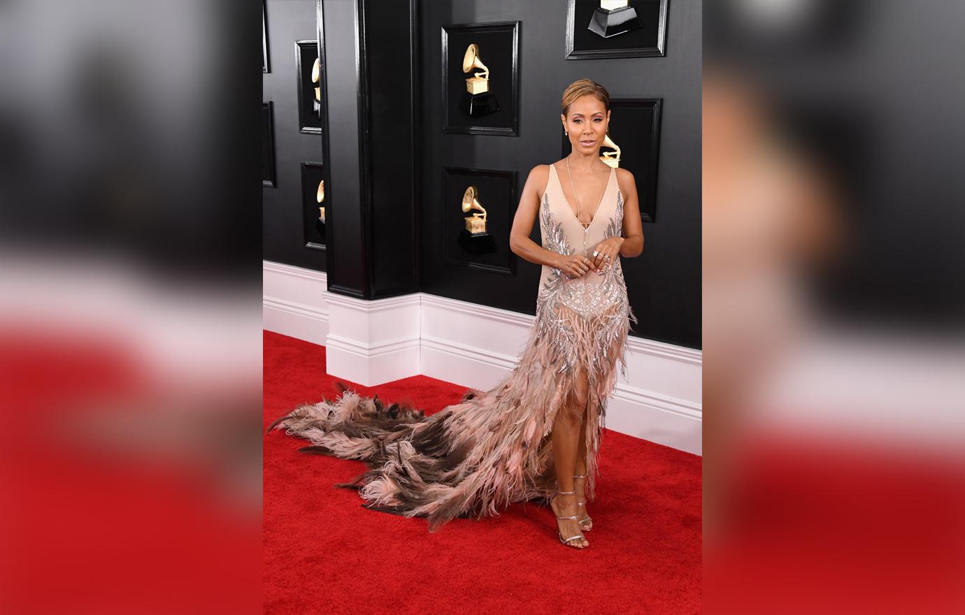 Grammys red carpet arrivals stars celebrities