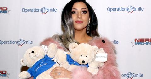 //Lady Gaga Celebrity Ski Smile Challenge