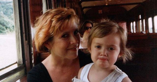 //billie lourd carrie fisher mothers day dead pp