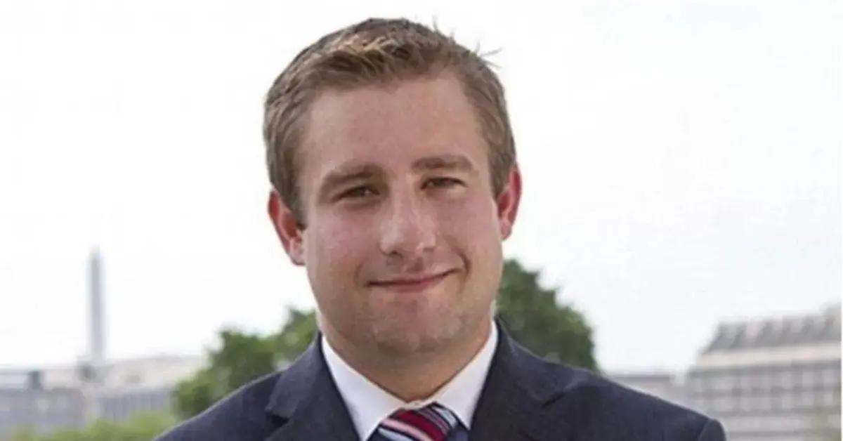 fox news rehire editor responsible seth rich conspiracy scandal report