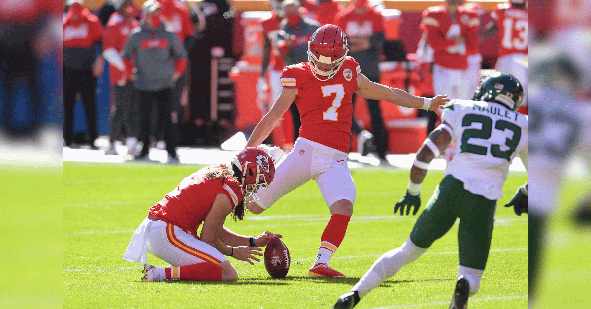 Harrison Butker Fall Whoopi Goldberg Defends Kansas City Chiefs Kicker Harrison Butker After ...
