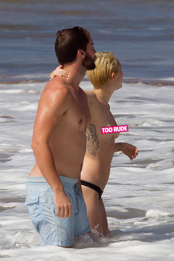 Miley Cyrus Nude Topless Bikini​