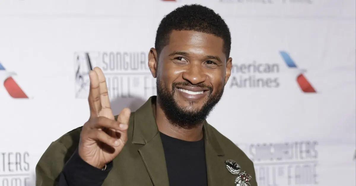 Usher Gets Extra Close With Alicia Keys During Super Bowl Halftime