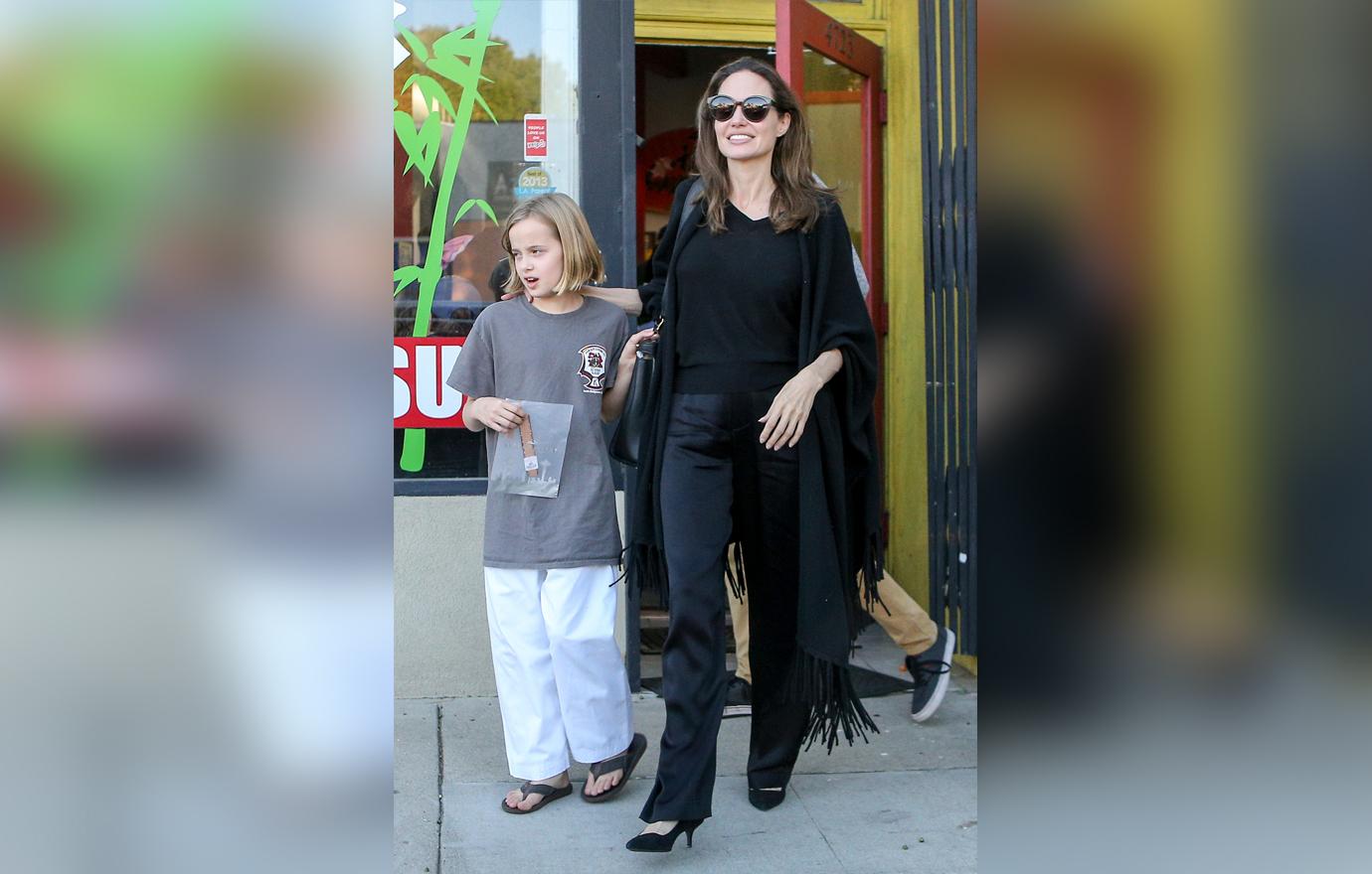 Angelina Jolie & Vivienne Jolie-Pitt Karate Class