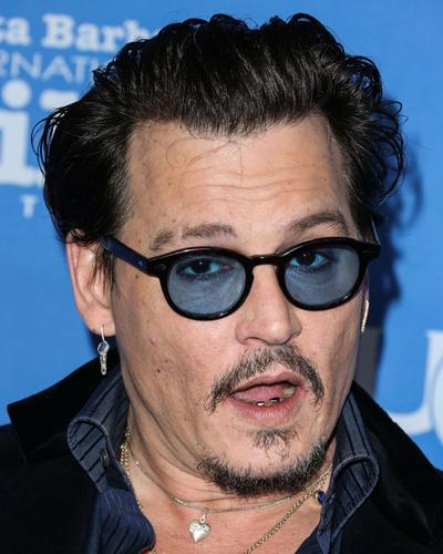 Former Sex Symbol Johnny Depp Spotted With Yellow Teeth